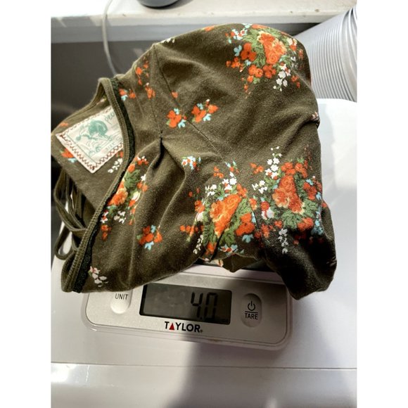 FREE PEOPLE FLORAL PRINT OPEN BACK SHORT SLEEVE GREEN v neck TOP SZ SMALL | T1 - Picture 6 of 6
